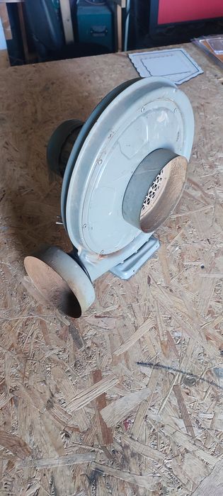 витяжний вентилятор