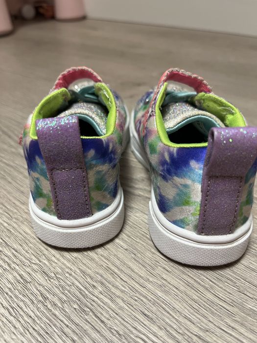 Кеди для дівчинки Skechers