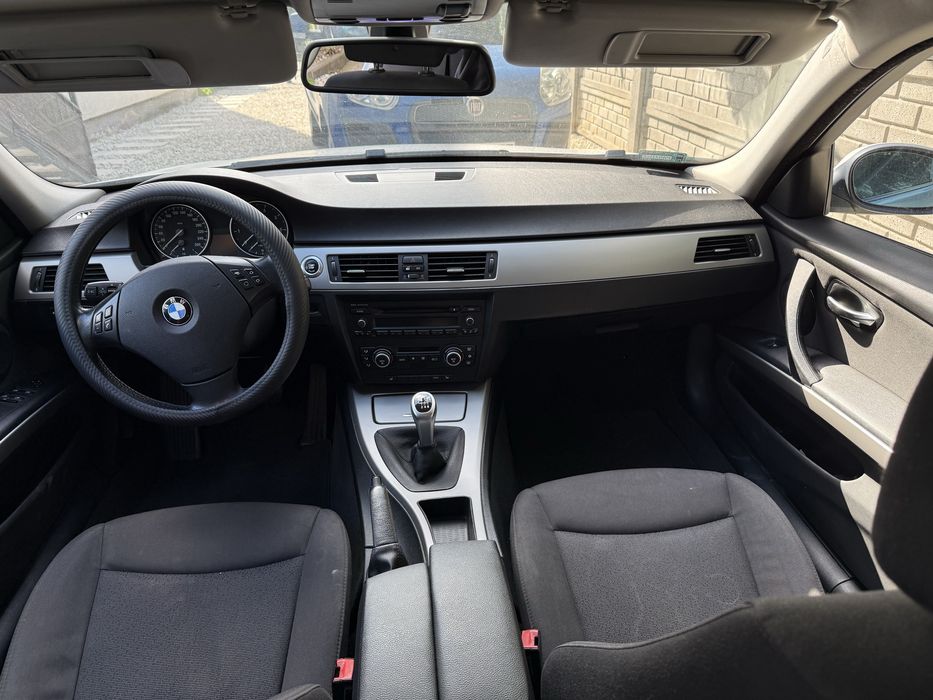 BMW 318i E90 2008