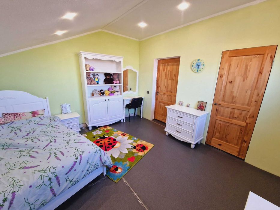 Продам два дома на одном участке Березановка