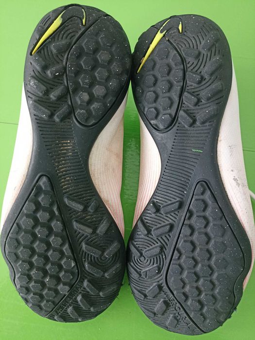 Дитячі футбольні бутси Nike 33 р. устілка 20,5 см найк меркуриал