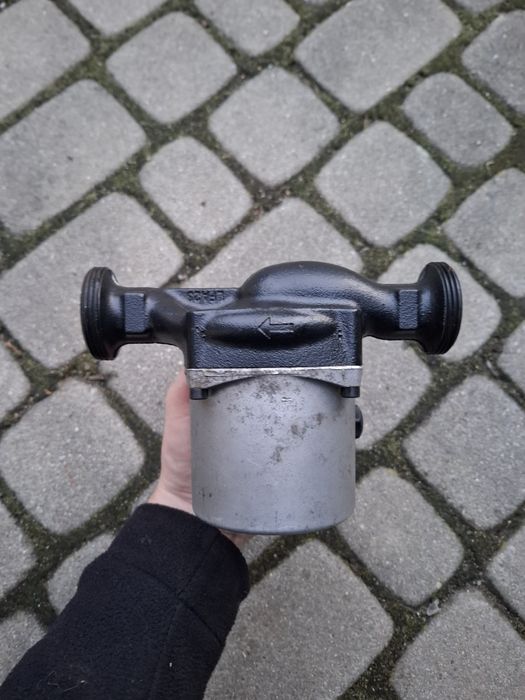 Pompka pompa obiegowa CO IMMERGAS Grundfos type UPS 25-40/180 wysyłka