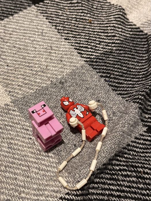 Цена за лот Lego