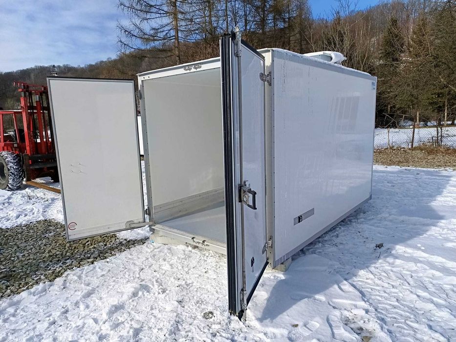 Komora chłodnicza, zewnętrzna, izotermiczna z agregatem stacjonarnym