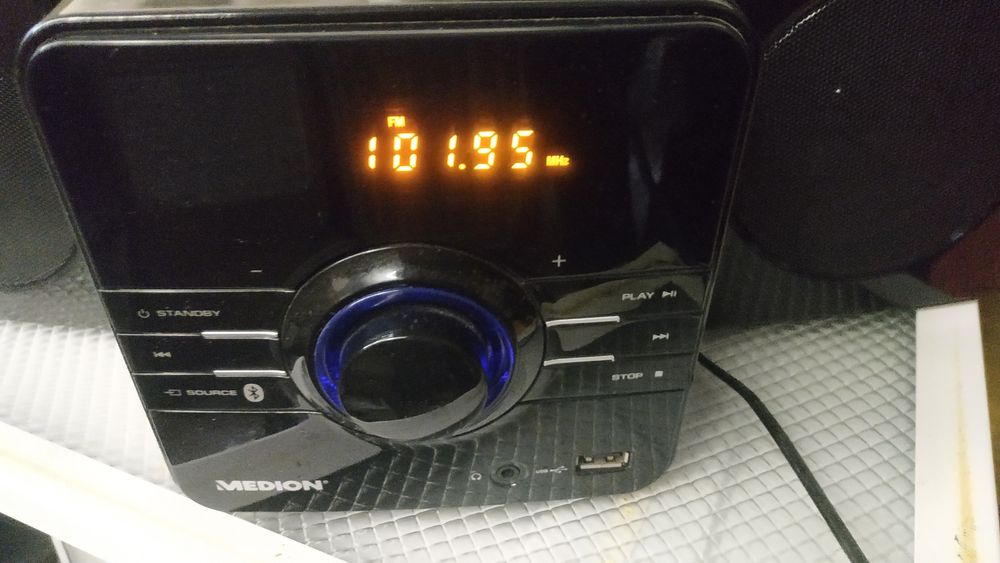 Муз центр Medion FM/USB/AUX/Blutus