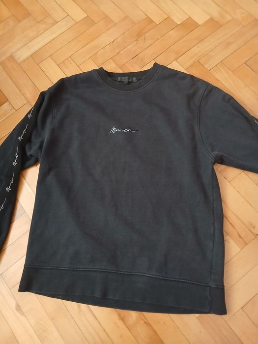 Bluza dresowa czarna z małym napisem L Mennace