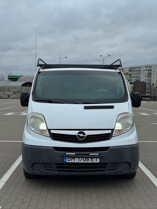 Opel Vivaro 2.0 дизель
