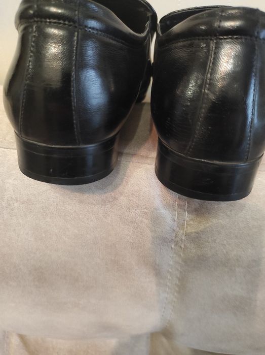 Продам кожаные туфли