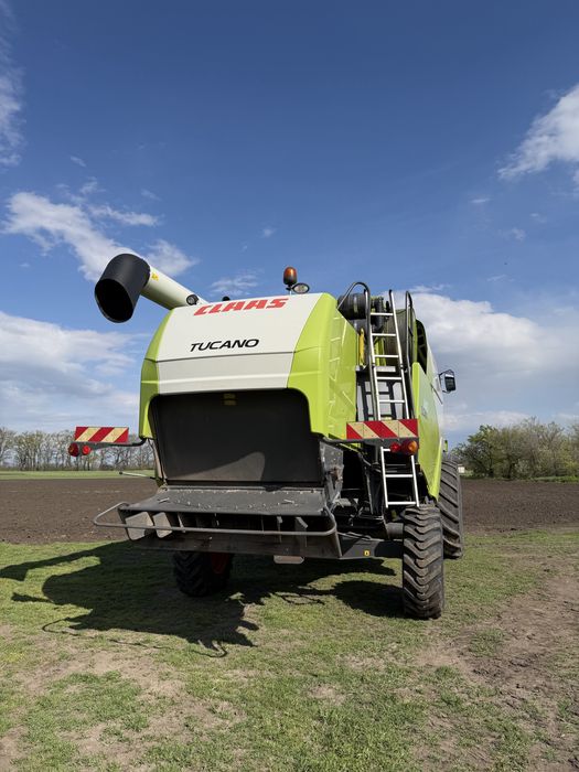 Claas Tucano 440 APS 2017