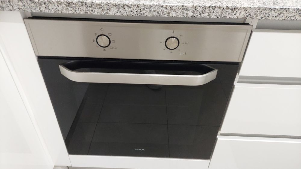 Forno TEKA HCB6415 (70 L - 63 cm - Inox)

Energetic Certification - A