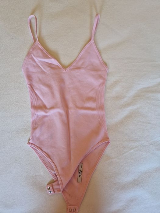 Body adelgaçante rosa claro