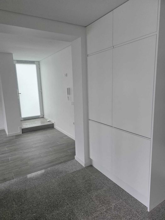 Prédio no centro do Porto com 10 divisões/quartos no centro da cidade