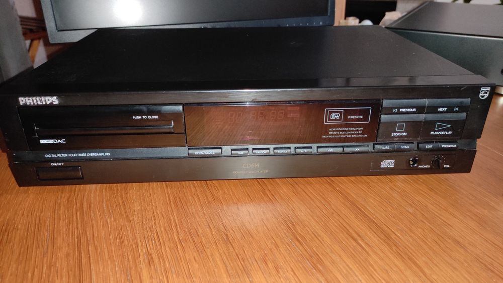 Leitor de CDs Philips CD 614  TDA 1543 (Mecânica CDM-4/19 - Revisto)