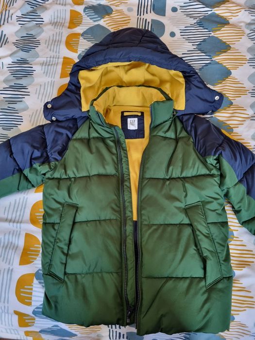 Blusão penas GAP menino- tamanho L (140cm) 10-11 anos