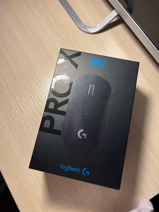 Продам игровую мышь logitech g pro x superlight