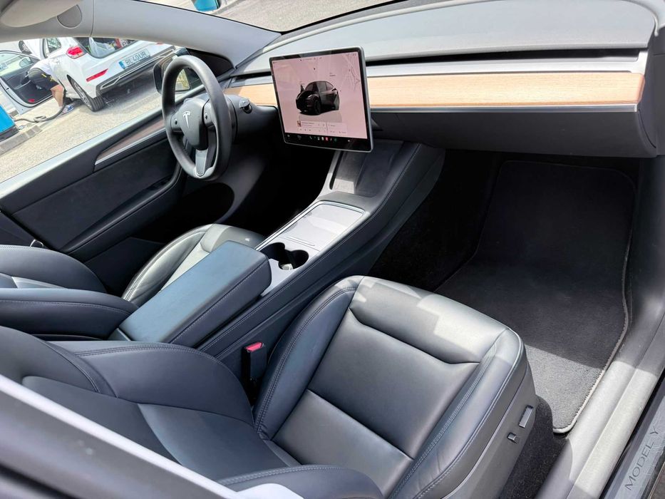 Tesla Model Y Performance Dual Motor AWD — 2022