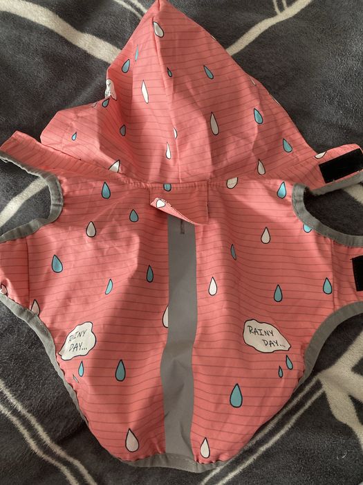 Одяг на собачку куртка дощовик