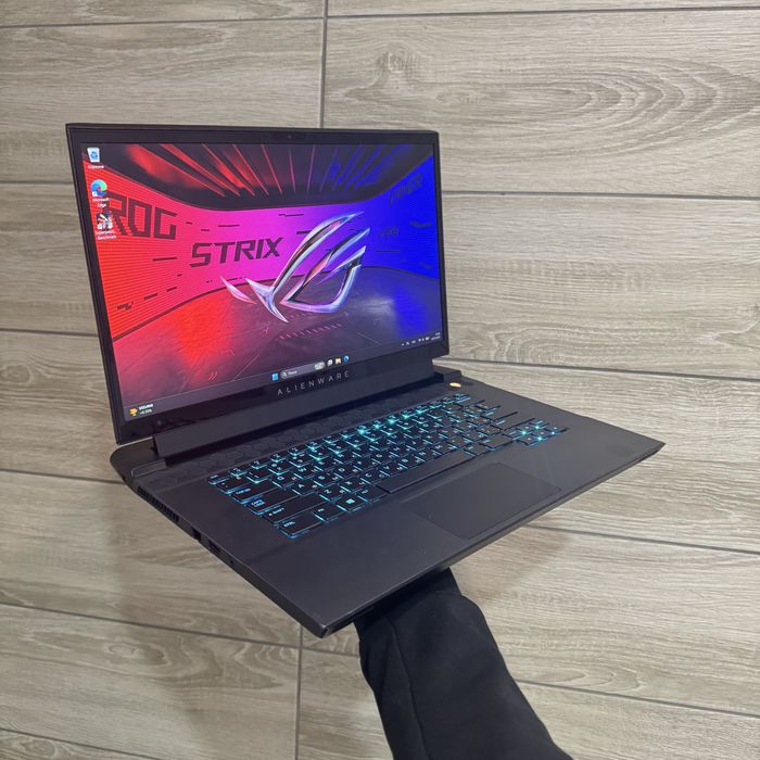 Топ! Ігровий ноутбук Alienware Rtx 3070, i7 10870, 300Hz, 16Gb, 1000Gb M2