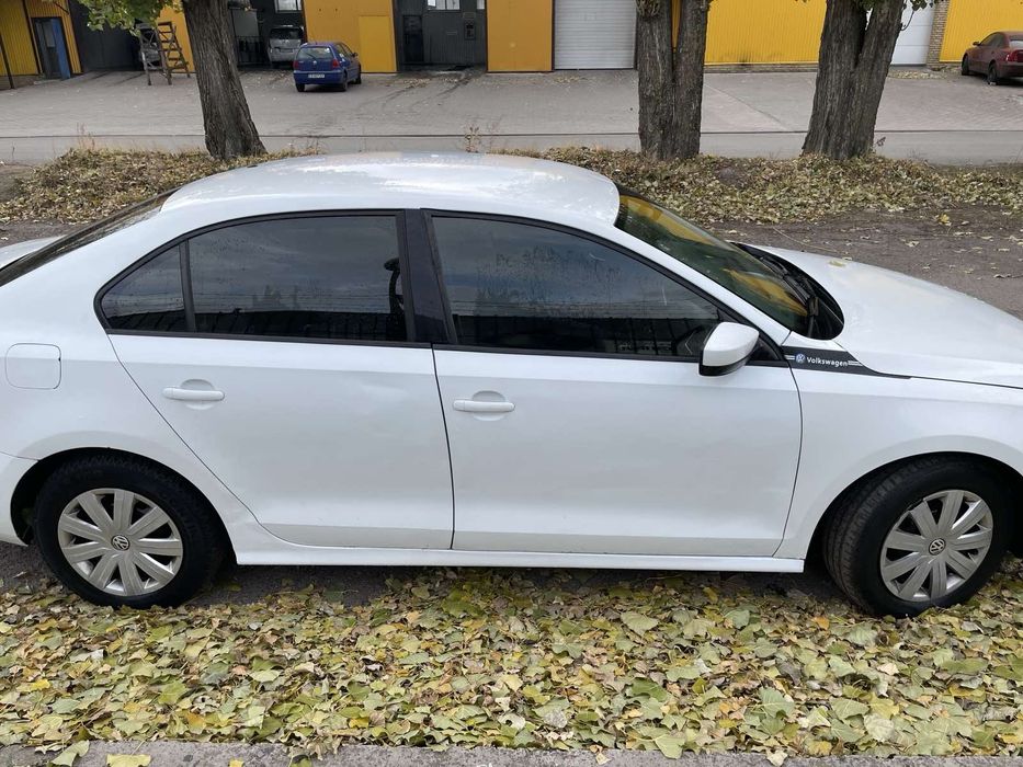 Оренда VW Jetta 2014 рік 4500 грн