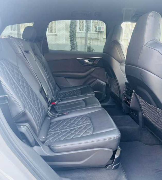 Audi Q7 45TDI  2021