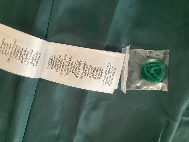 Płaszcz rozkloszowany zielony 38 nowy