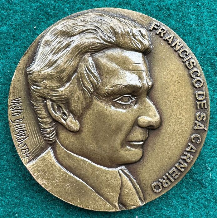 Medalha em bronze Sá Carneiro