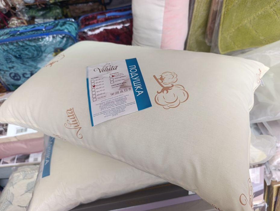 Подушка 40х60 Viluta. Бавовна чохол. Холофайбер наповнювач.
