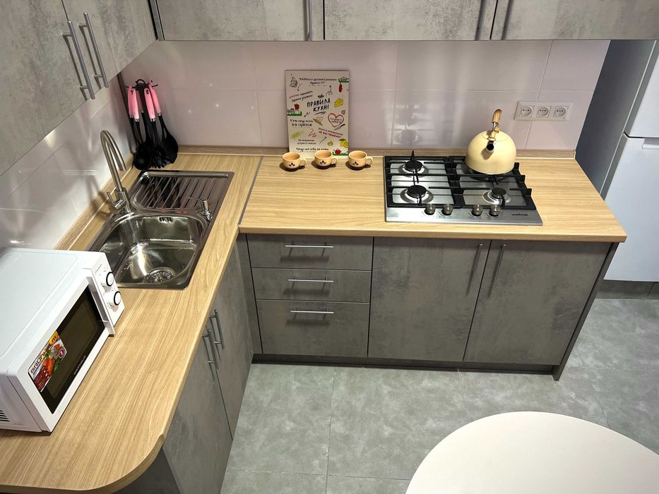 Місце у хостелі, Шевченківський р-н/Є опалення, комфортна температура.