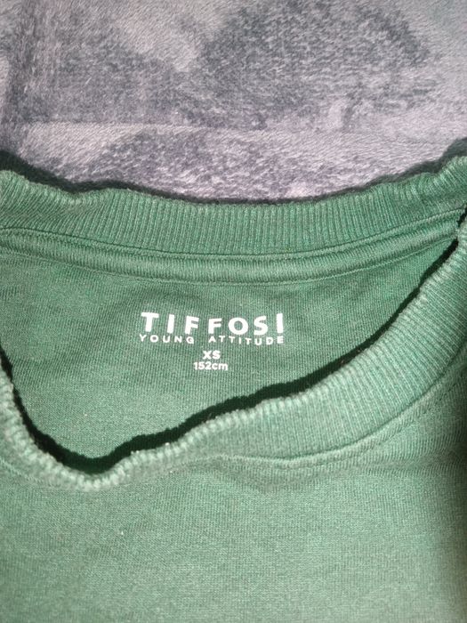 Sweat Tiffosi XS
Usada apenas 3 vezes 
Como nova
Preço não negociável