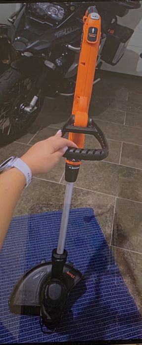 Aparador de Relva Black+Decker 450w