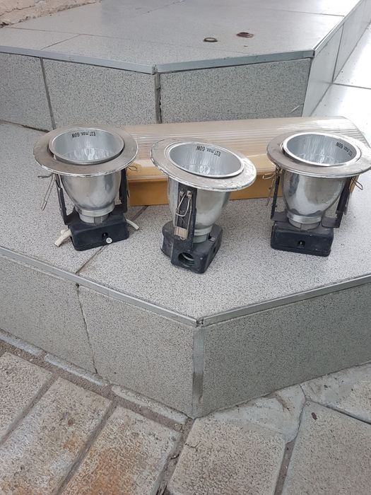 Продам светильники бу