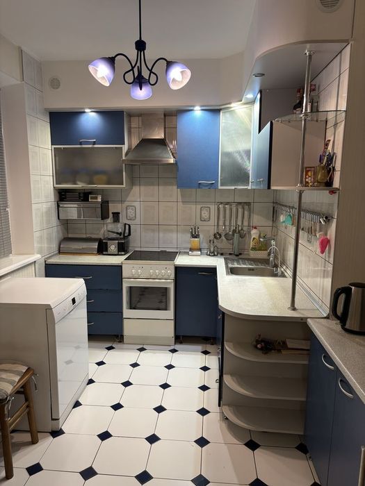 Apartament 5 camere, 84 m²
