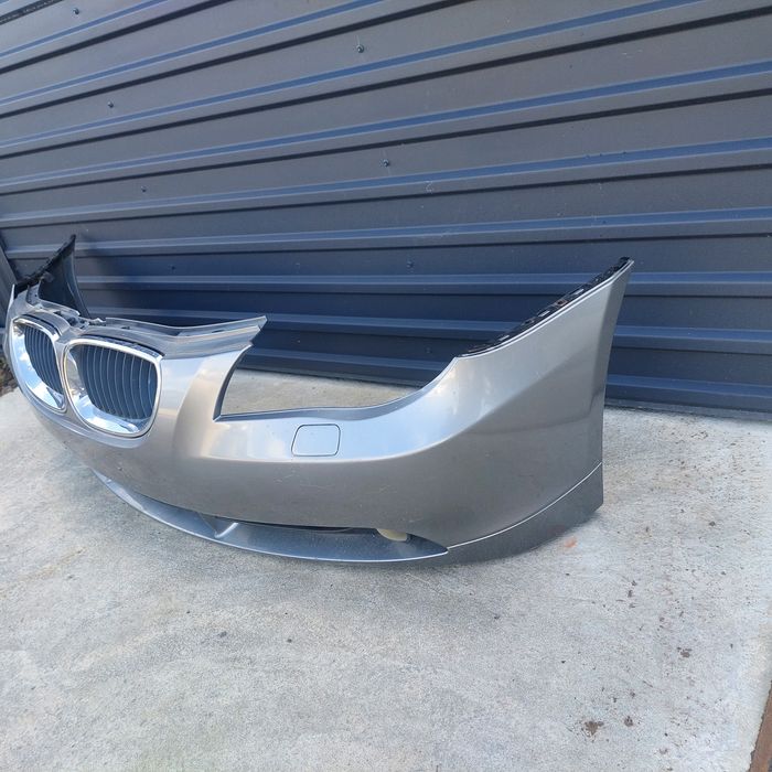Бампер передній BMW E60 E61.