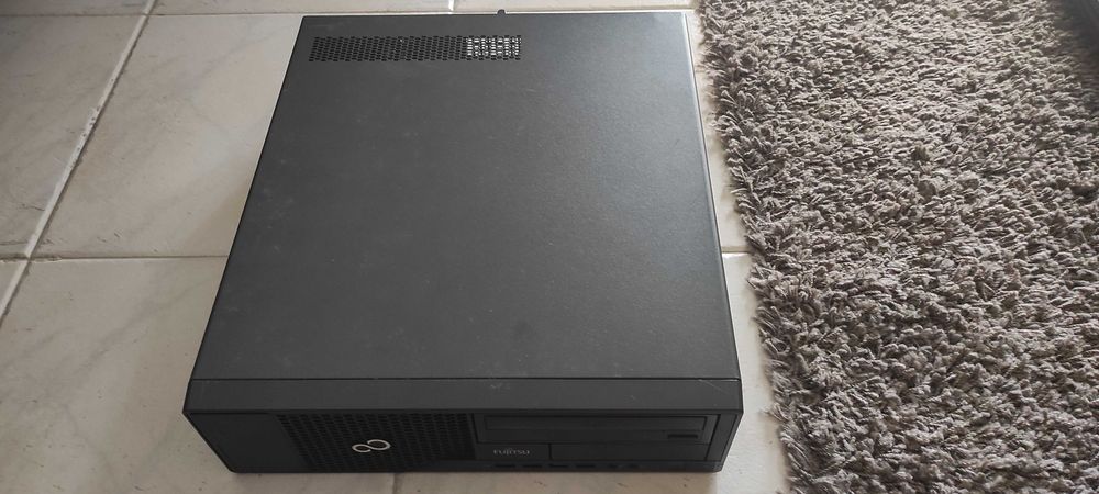 Computer with SSD 256 GB and 8 GB RAM, lightly used, flawless.64751444122115121