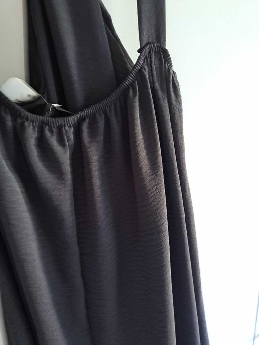 Vestido preto com etiqueta! (NOVO)
