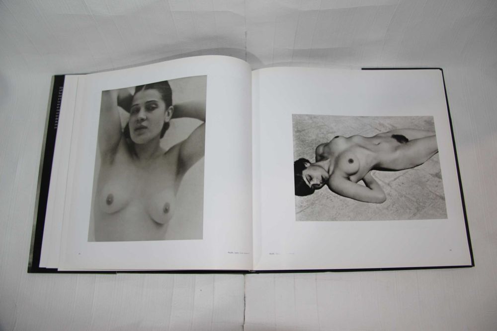 Книги о фотографии.  Эдвард Уэстон. Форма обнаженной натуры