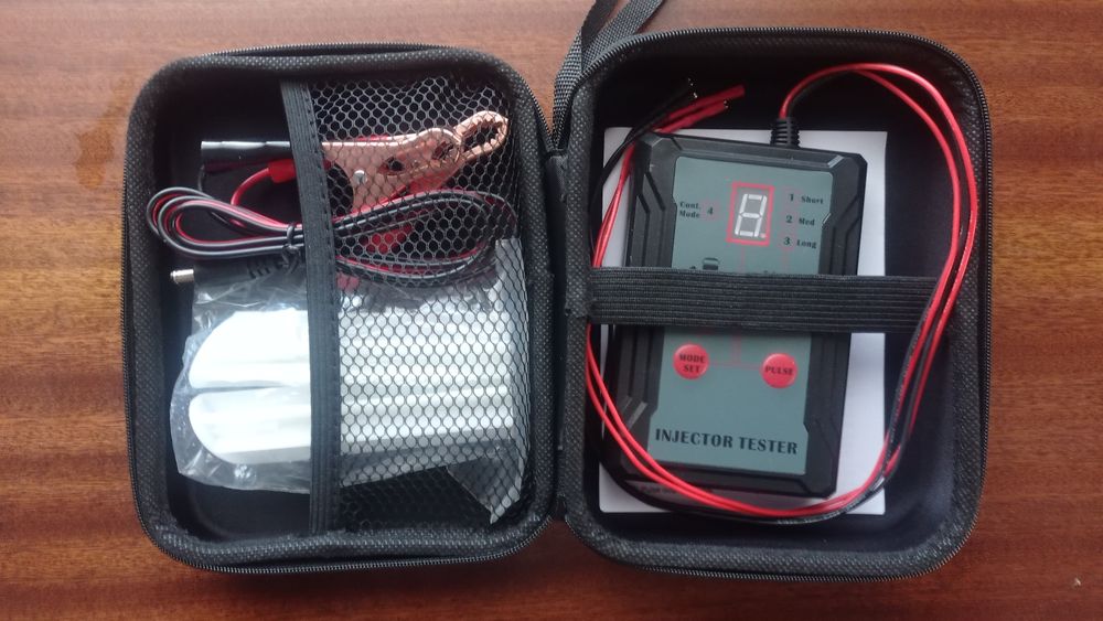 Пристрій для очищення форсунок авто