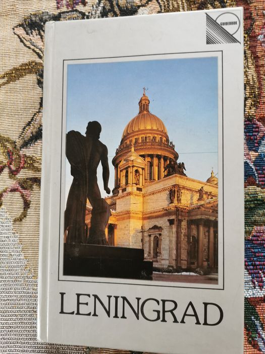 Leningrad. A Guide. Pavel Kann
