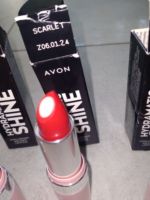 Świetne szminki avon