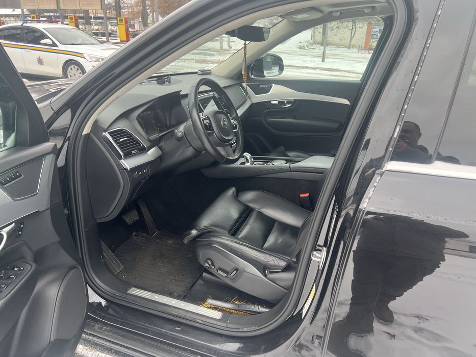 Volvo XC90 Т8 plug-in Hybrid