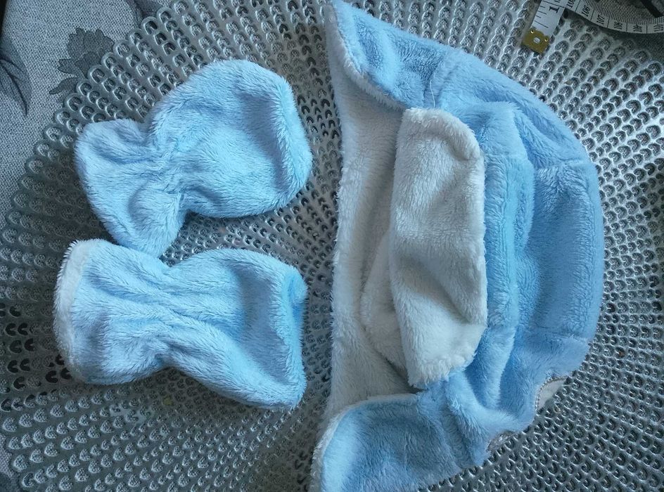 czapeczka zimowa i rekawiczki niemowle