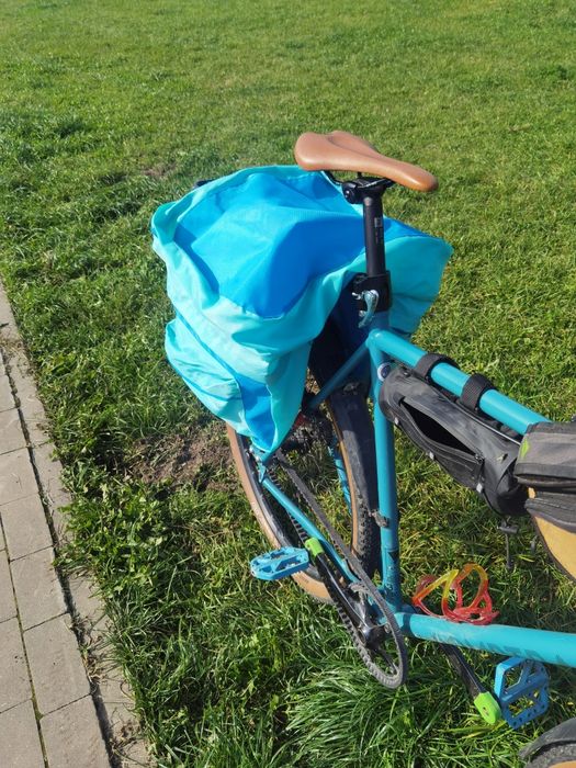 sakwy rowerowe tylne niebieskie z elementami odblaskowymi