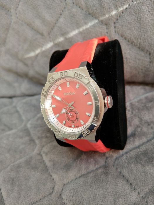 Zegarek DOXA szwajcarski 704.15.161.22