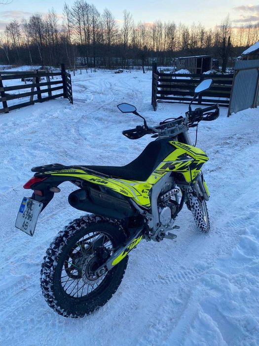 Продам мотоцикл лонкін 300