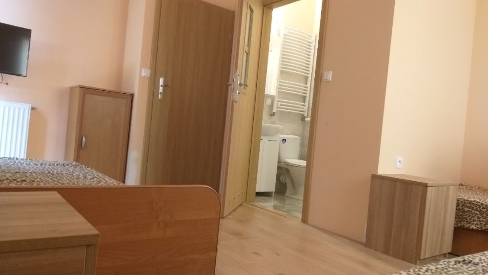 Pokoje Pracownicze z Łazienkami - Okolice M1