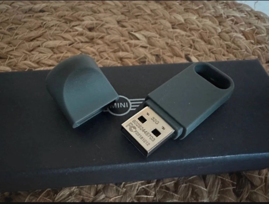 Pendrive  BMW Mini 32GB