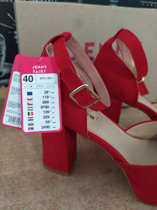 Szpilki , Półbuty ,Sandały czerwone na koturnie rozm.40 nowe