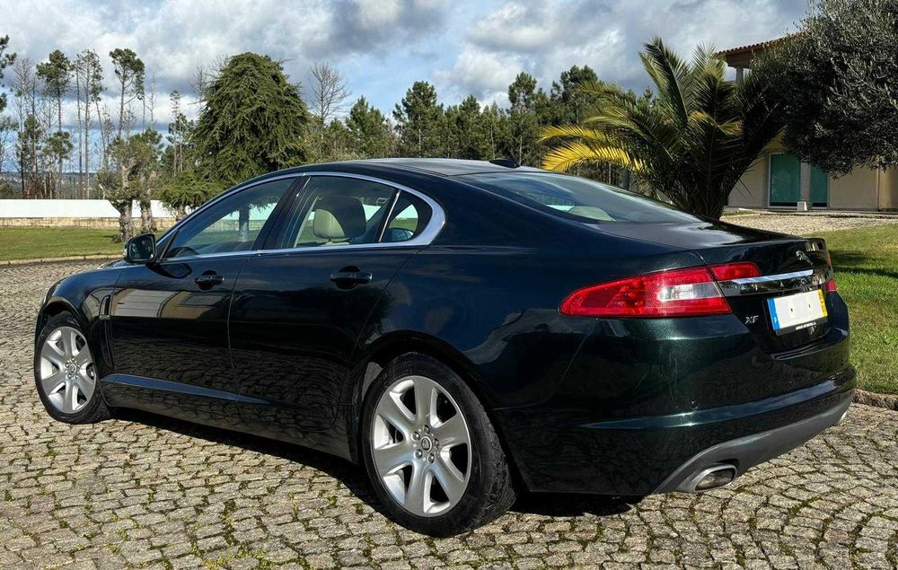 JAGUAR XF 2.7 D V6 Premium Luxury