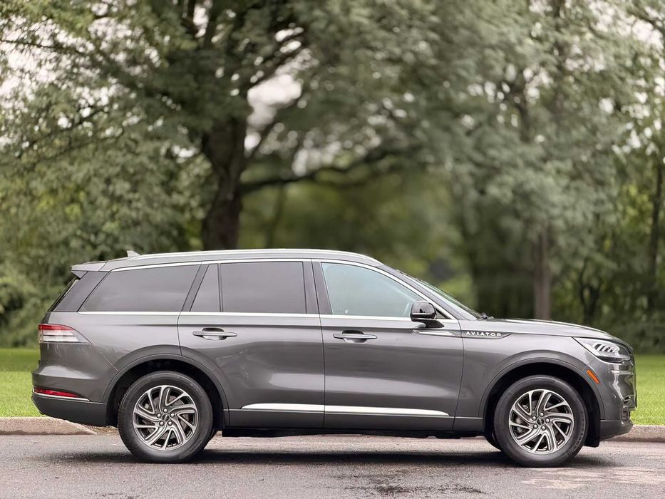 Lincoln Aviator      2020