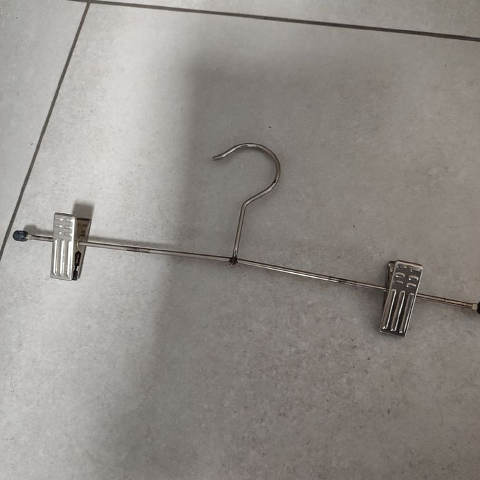 Wieszaki na ubrania 100 szt Plus 10 gratis